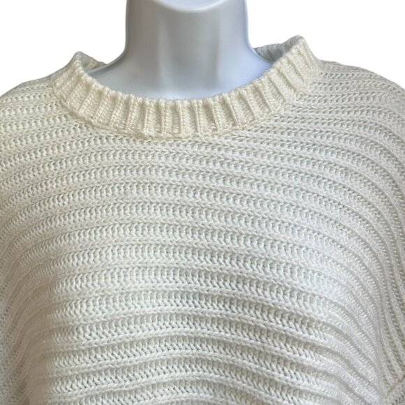 ✨3 for $18✨ ASOS Oversized Tall Large Cream Knitted Sweater - Picture 3 of 7